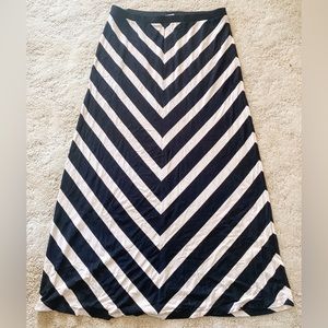 Striped Maxi Skirt-EUC